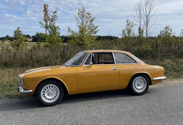 Alfa Romeo GT 1300 Junior